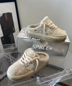 Long Term Production Of Goods Order InquiryFull Wool Thick Soled Bread Shoes With Top Of The Li gba6kpqe