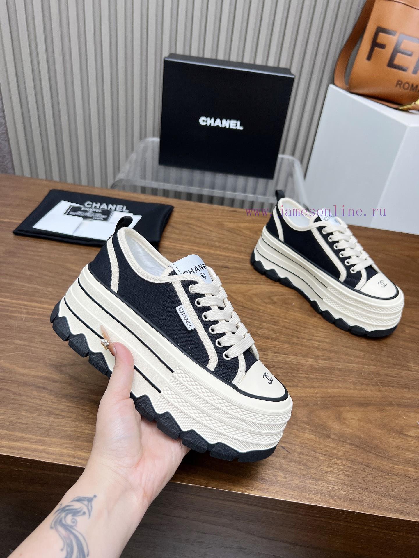 Top TierChanel -2025 Biscuit ShoesTop Casual Sports ShoesThis Classic Design Features A Shoe Up ivo0hx9o - Image 4