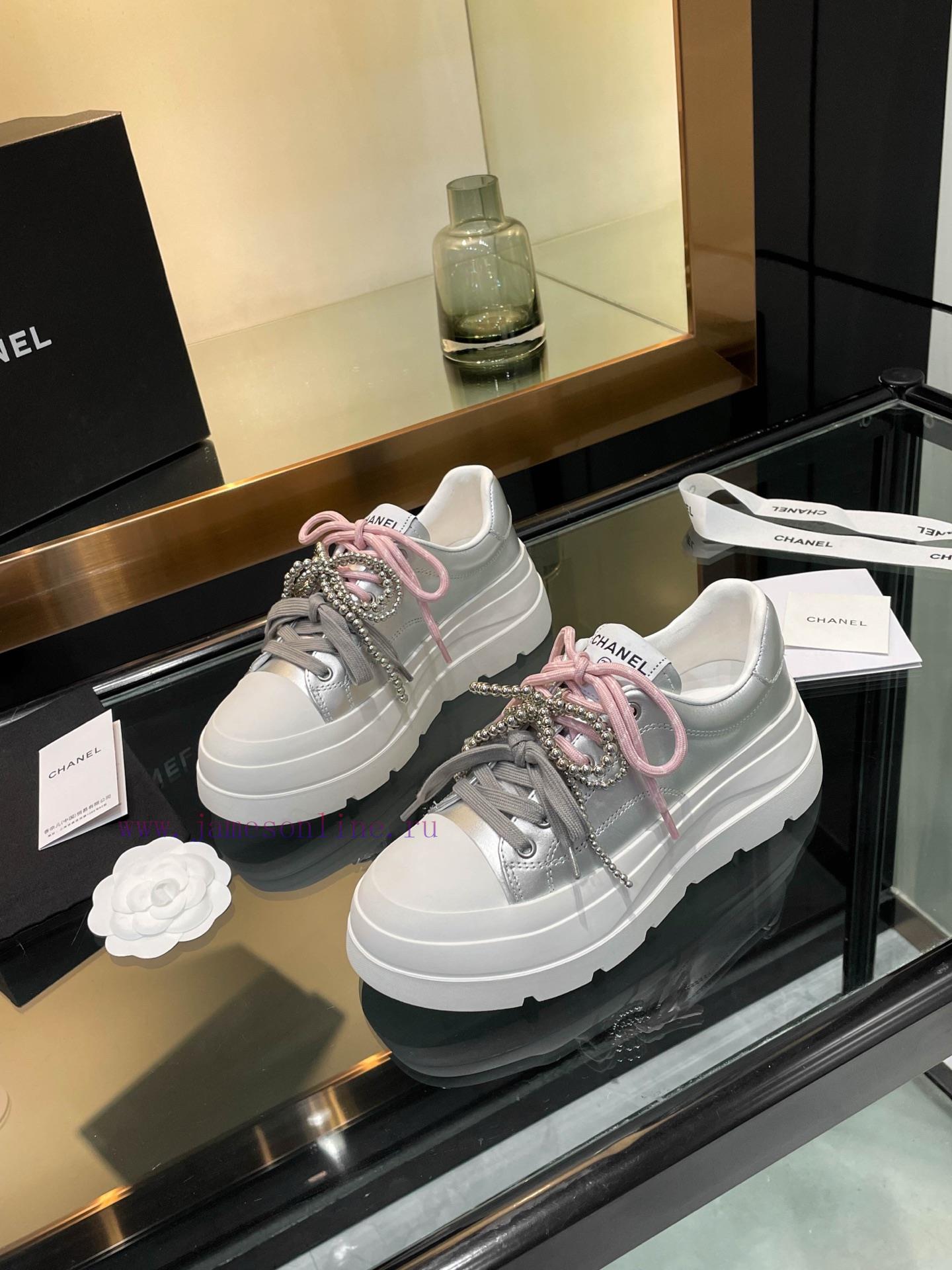 Chanel 25s Panda Color Blocked Casual Shoes Internet Celebrity Same Style Latest Fashion Show M x8m0akhs