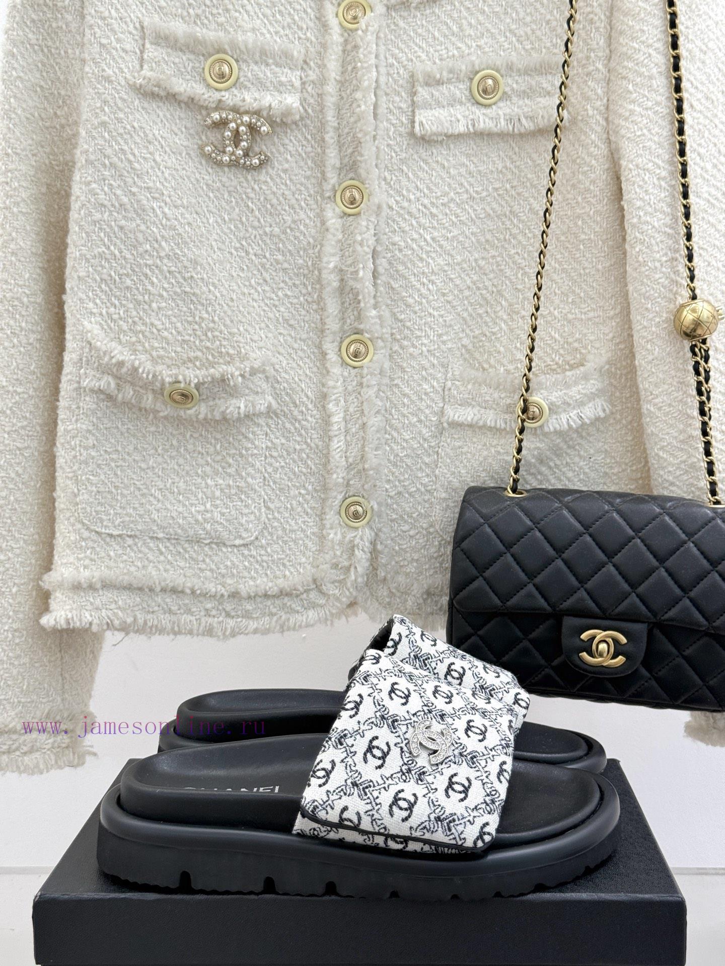 Chanel | Chanel 25p Spring/Summer New ProductsDouble C Printed Velcro Thick Bottom Bread Lazy S xvdrhrdx