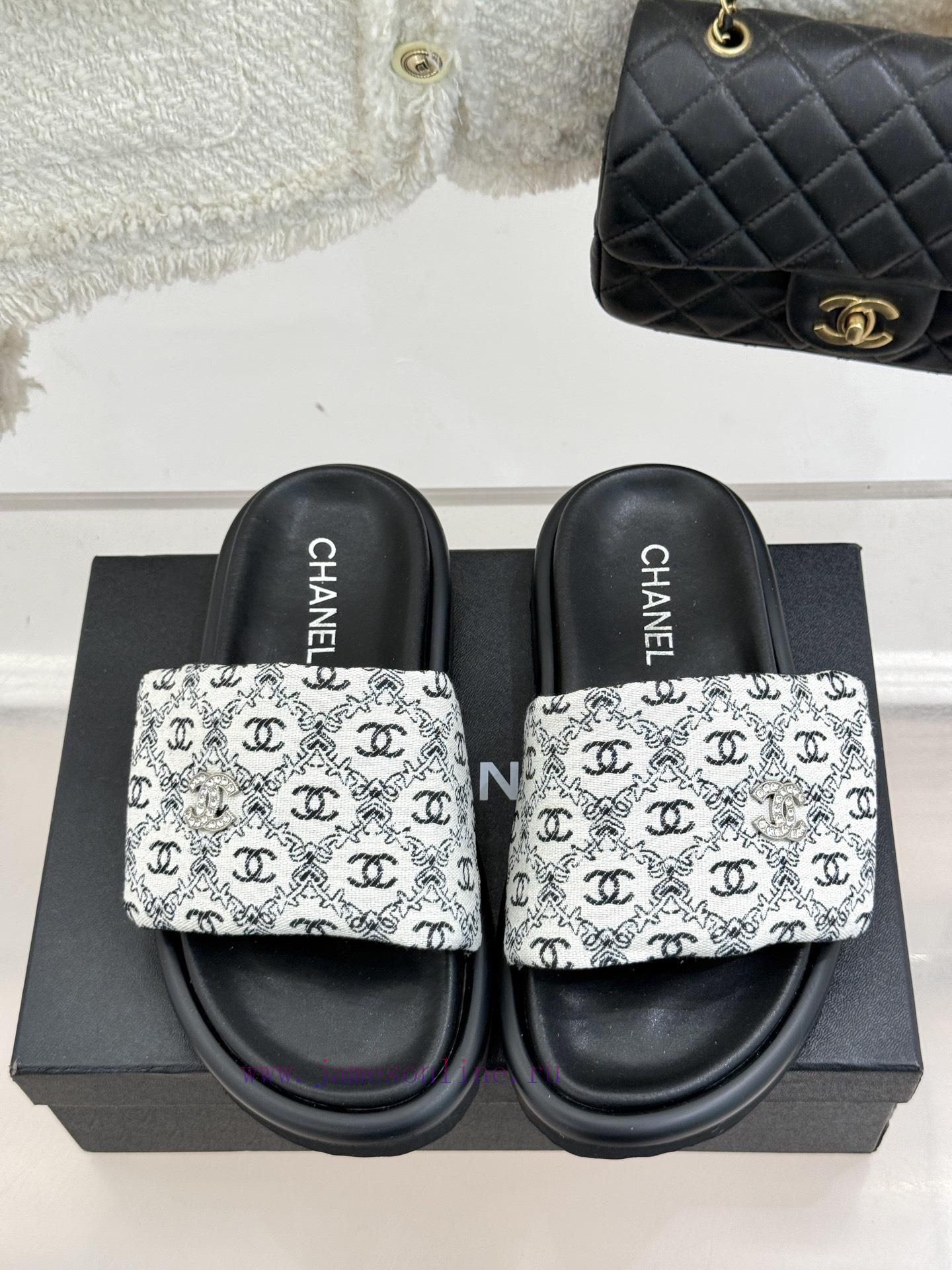Chanel | Chanel 25p Spring/Summer New ProductsDouble C Printed Velcro Thick Bottom Bread Lazy S xvdrhrdx - Image 5