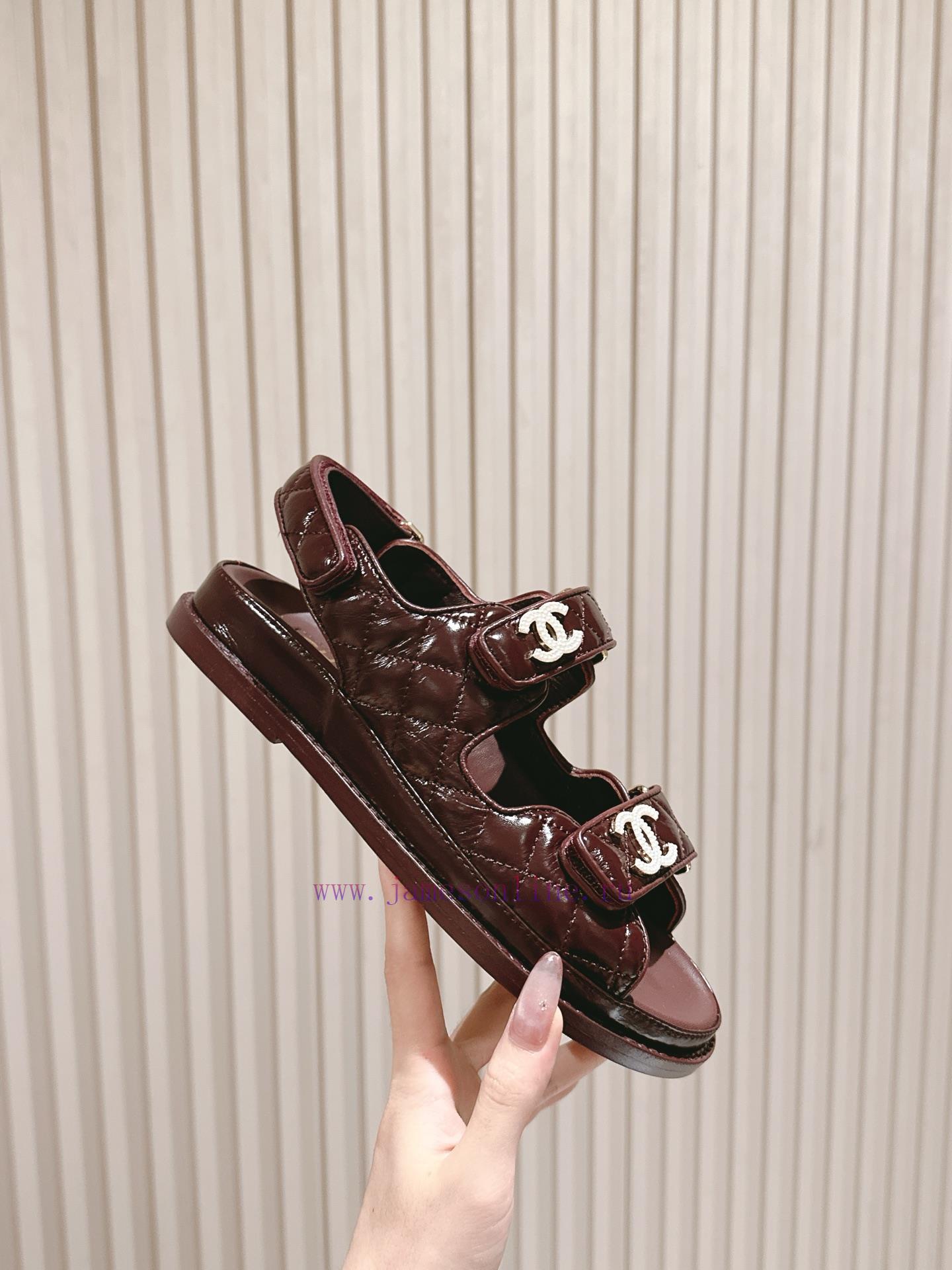 Sandals𝐂𝐡*𝐧𝐞𝐥| ²⁰²5𝐬𝐬 🤍🤎 Chanel's New Summer Synchronized Beach Sandals In Macaron Color Are A qcy1f648 - Image 8