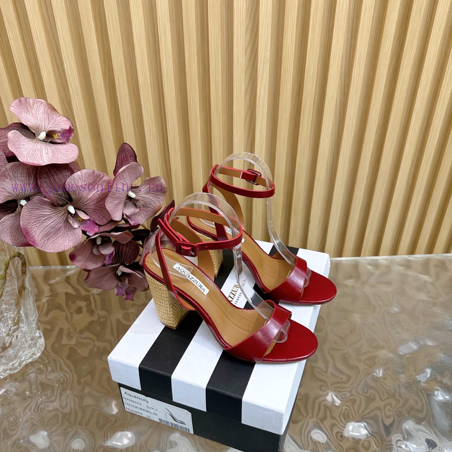 2025 New Spring/Summer AQUAZZURA Zp Original Mold Opening Weaving Coarse Heel New High Heel San pi72o8b9