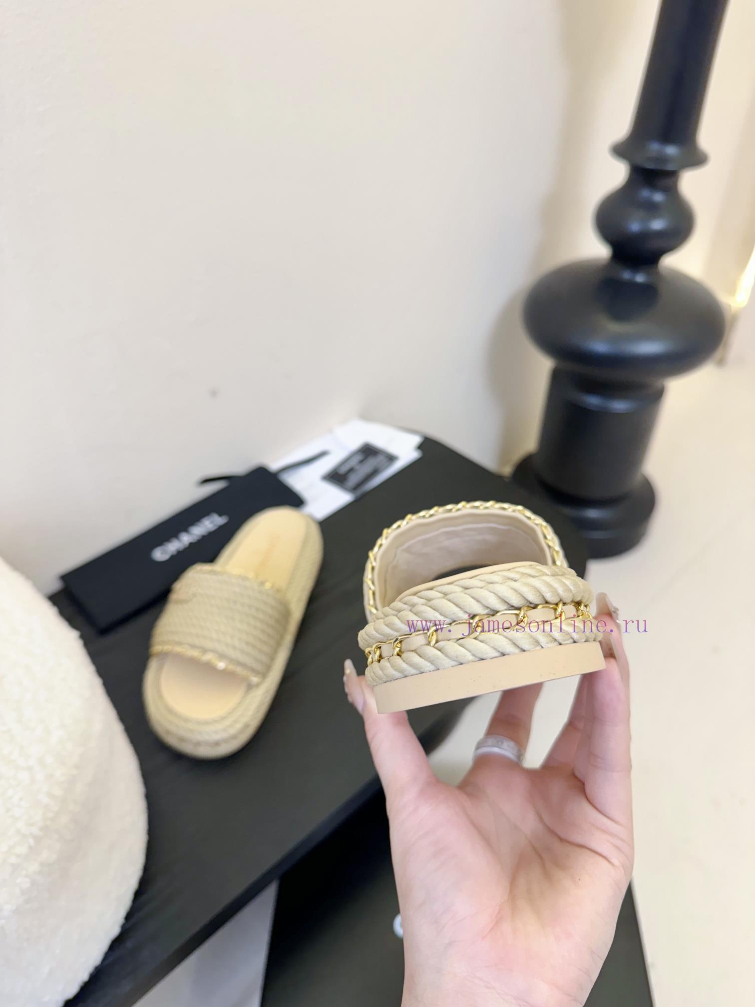 Chanel Early Spring New Double C Embroidered Flat Flat One Word SlippersThe Original Model 11 I q1vyetuj - Image 7