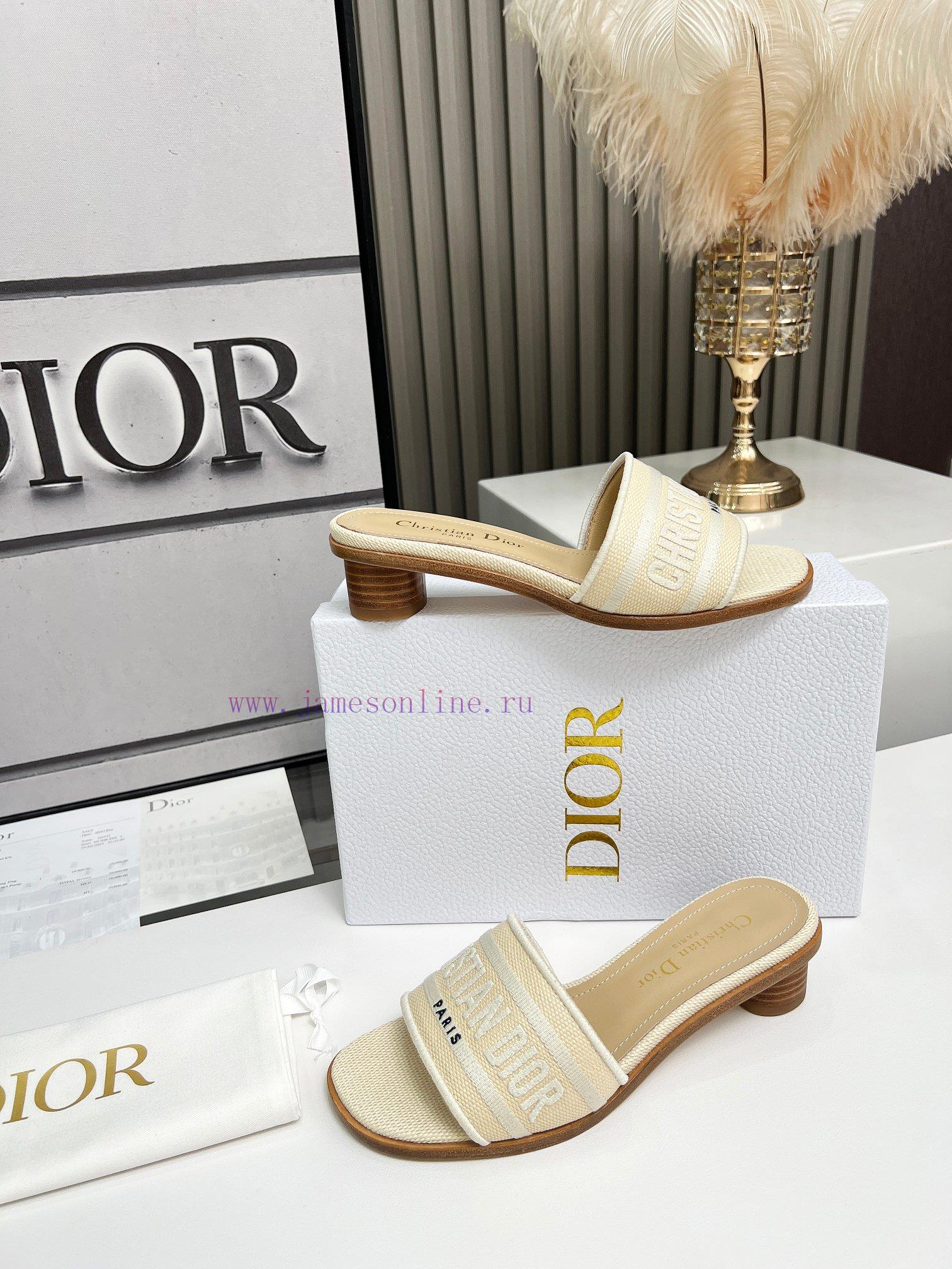 CD Dior Women's Embroidered Leather Sole High Heels With Floral PatternsChristian Dior Has Alwa w3kppkqx - Image 2