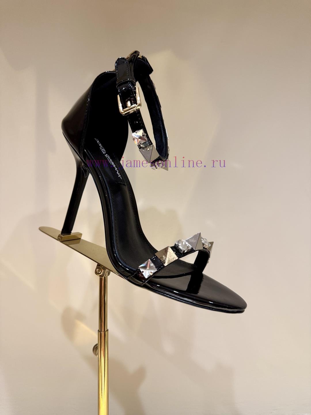 Dolce&Gabbana Patent Leather Diamond Buckle Open Toe SandalsExquisite Glass Crystal Decorative whoudl0a - Image 10