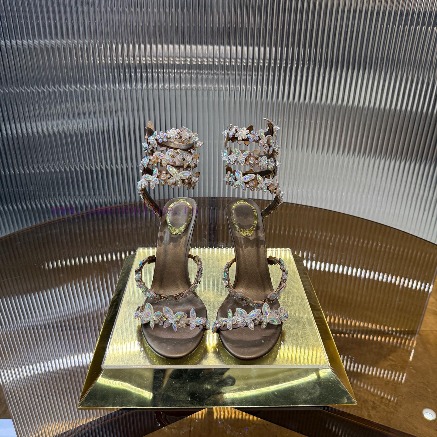 Top VersionR ᴇɴᴇ C ᴀᴏᴠɪʟʟᴀ | 2025s 𝐒 Heavy Industry RCBOUQUET Butterfly Flower Water Diamond Sa o3r677qm