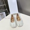 Maison Margiela MM6 Pleated Elastic Strap Tabi Split Toe Shoes Ballet ShoesA Variety Of Celebri q31th8v8