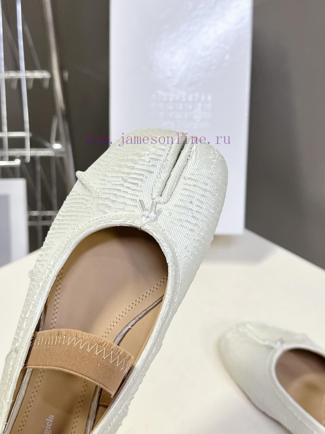 Maison Margiela MM6 Pleated Elastic Strap Tabi Split Toe Shoes Ballet ShoesA Variety Of Celebri q31th8v8 - Image 8