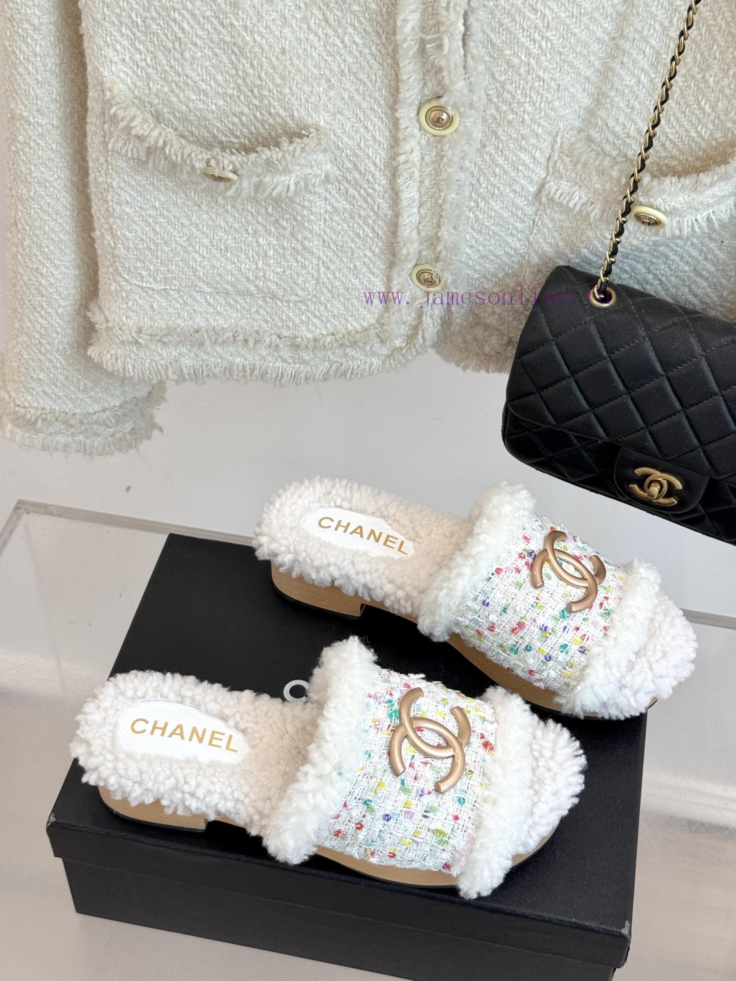 Chanel | Chanel Classic Autumn/Winter Double C Solid Wood BottomThick Bottom Hair MopThe Iconic wqsti21l - Image 4