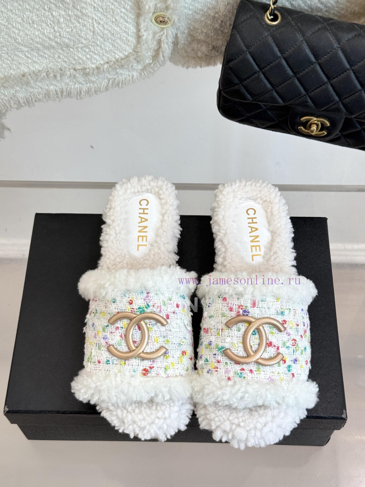 Chanel | Chanel Classic Autumn/Winter Double C Solid Wood BottomThick Bottom Hair MopThe Iconic wqsti21l - Image 5