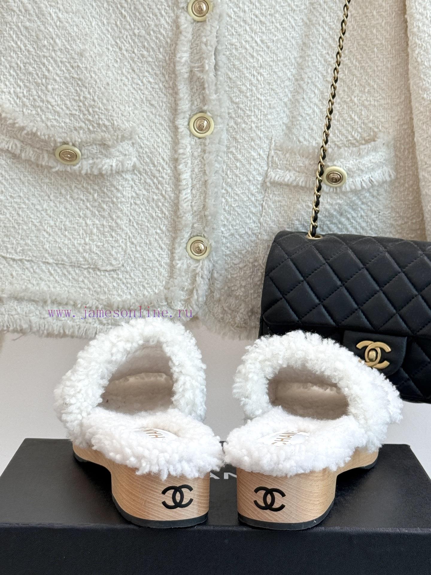 Chanel | Chanel Classic Autumn/Winter Double C Solid Wood BottomThick Bottom Hair MopThe Iconic wqsti21l - Image 7