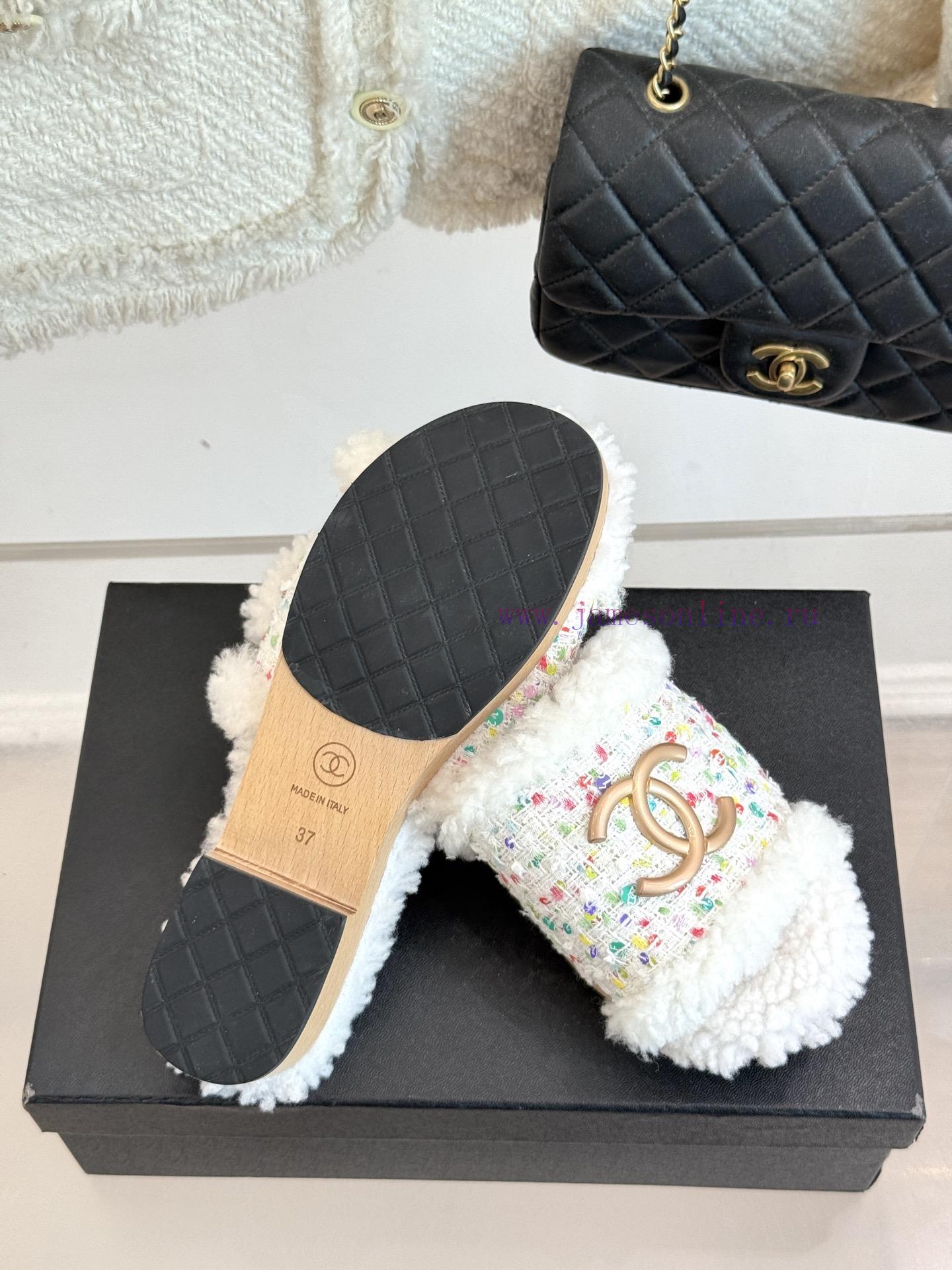 Chanel | Chanel Classic Autumn/Winter Double C Solid Wood BottomThick Bottom Hair MopThe Iconic wqsti21l - Image 10