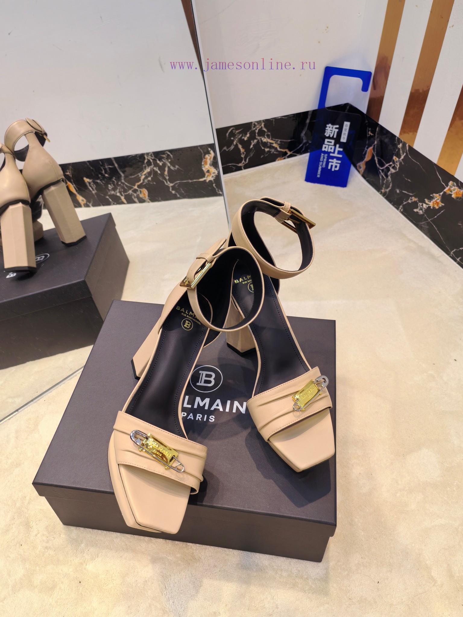 Out 𝘽𝙖𝙡 * 𝙖𝙞𝙣 Balmain Autumn/Winter 2025 Fashion Show Waterproof Platform High Heel SandalsBran datyld72 - Image 9