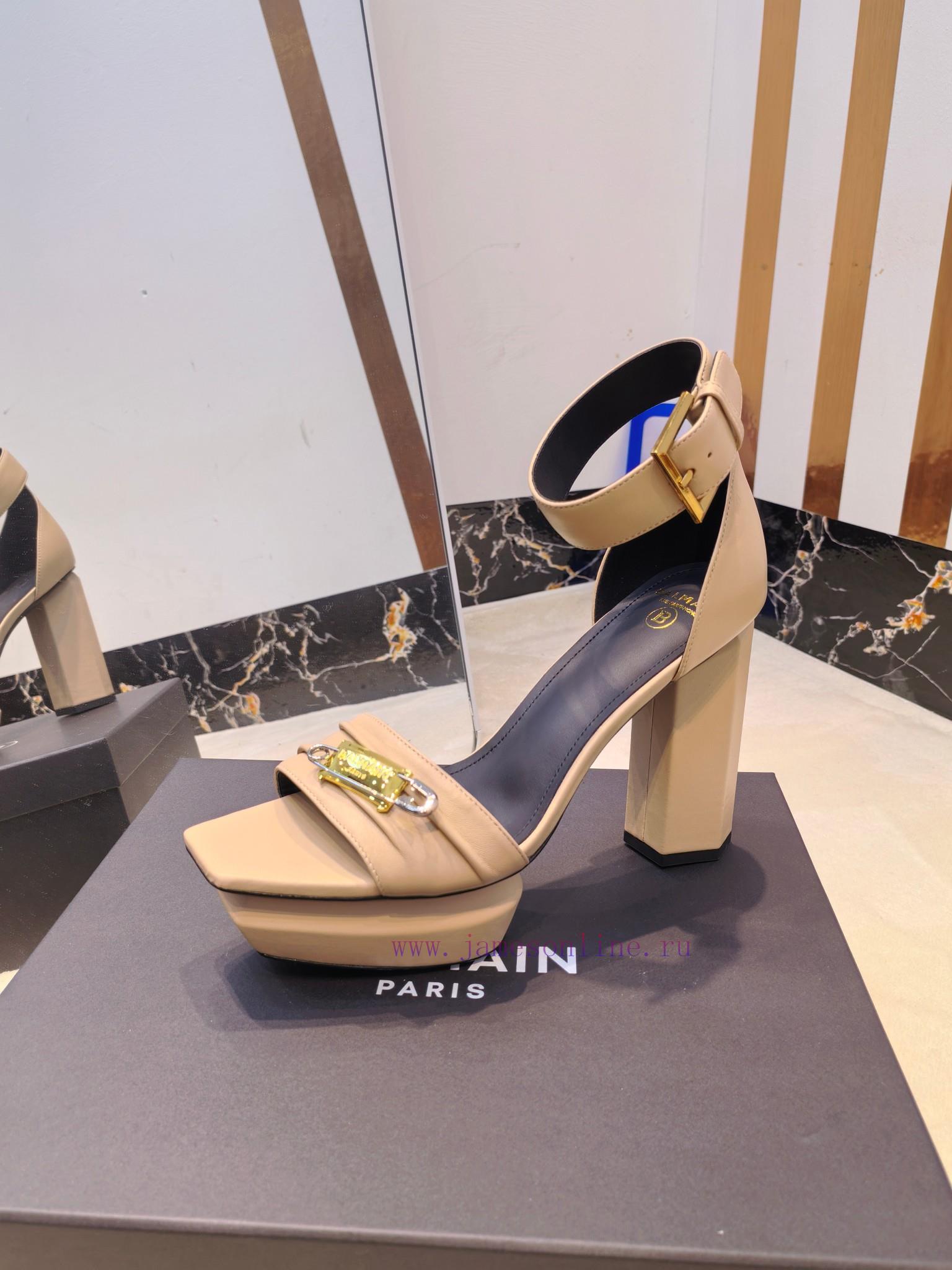 Out 𝘽𝙖𝙡 * 𝙖𝙞𝙣 Balmain Autumn/Winter 2025 Fashion Show Waterproof Platform High Heel SandalsBran datyld72 - Image 10