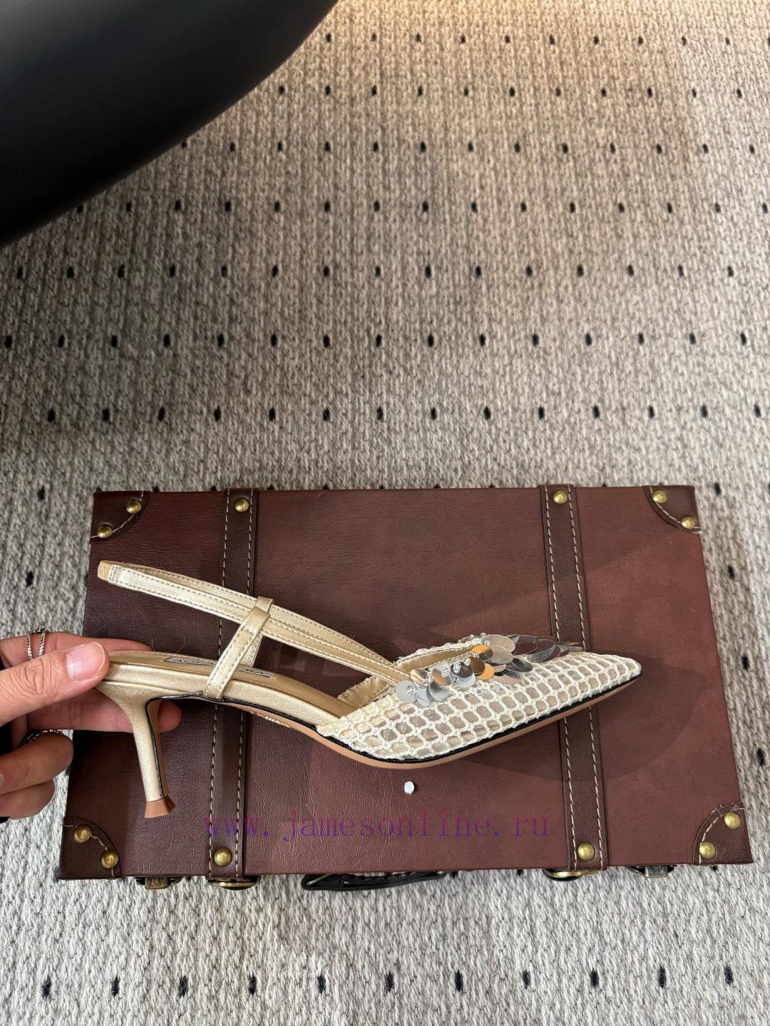 𝑨𝑸𝑼𝑨𝒁𝒛𝒖𝒓𝒂𝟐𝟓𝒇𝒘 New Product ReleaseFabric SheepskinInner SheepskinLeather OutsoleElegant Style Cr qyjj4tjf - Image 6