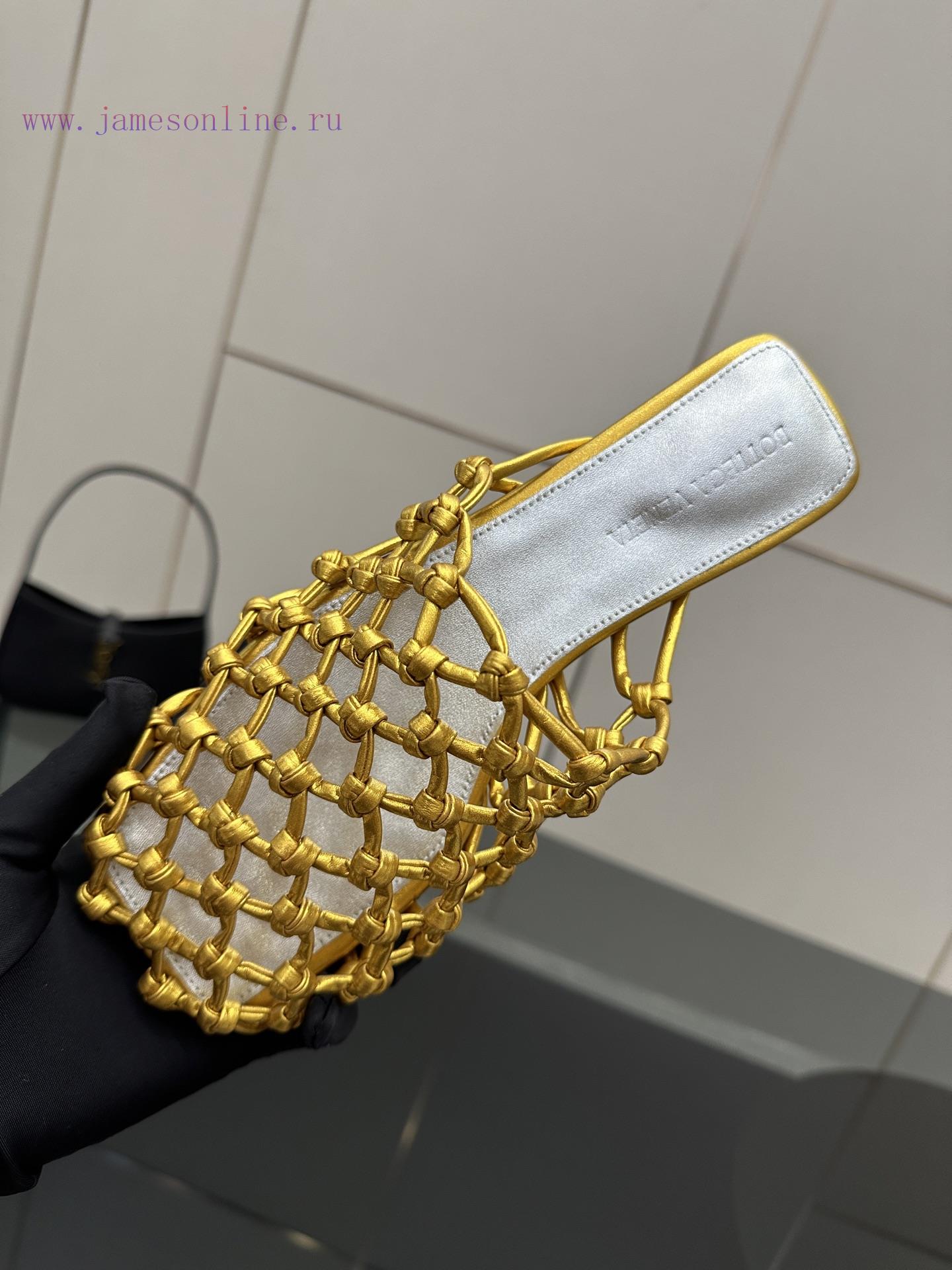 Bottega Veneta The Latest And Most Classic Woven Semi-trailer Featuring Numerous Internet Celeb riopocqi - Image 9