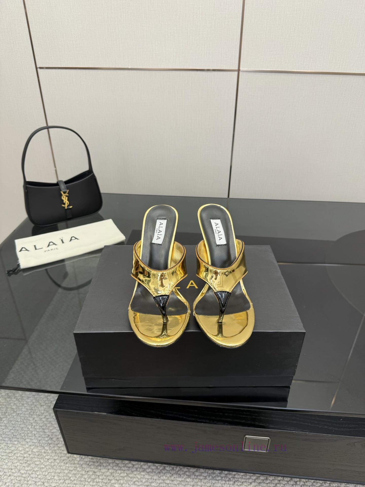 ALA ࠖ A Triangle Flat Slippers | HIGH LOVE | | | ALA ࠖ A | HIGH LOVEEvery Person In A Big Onlin qb9zp6eb - Image 2