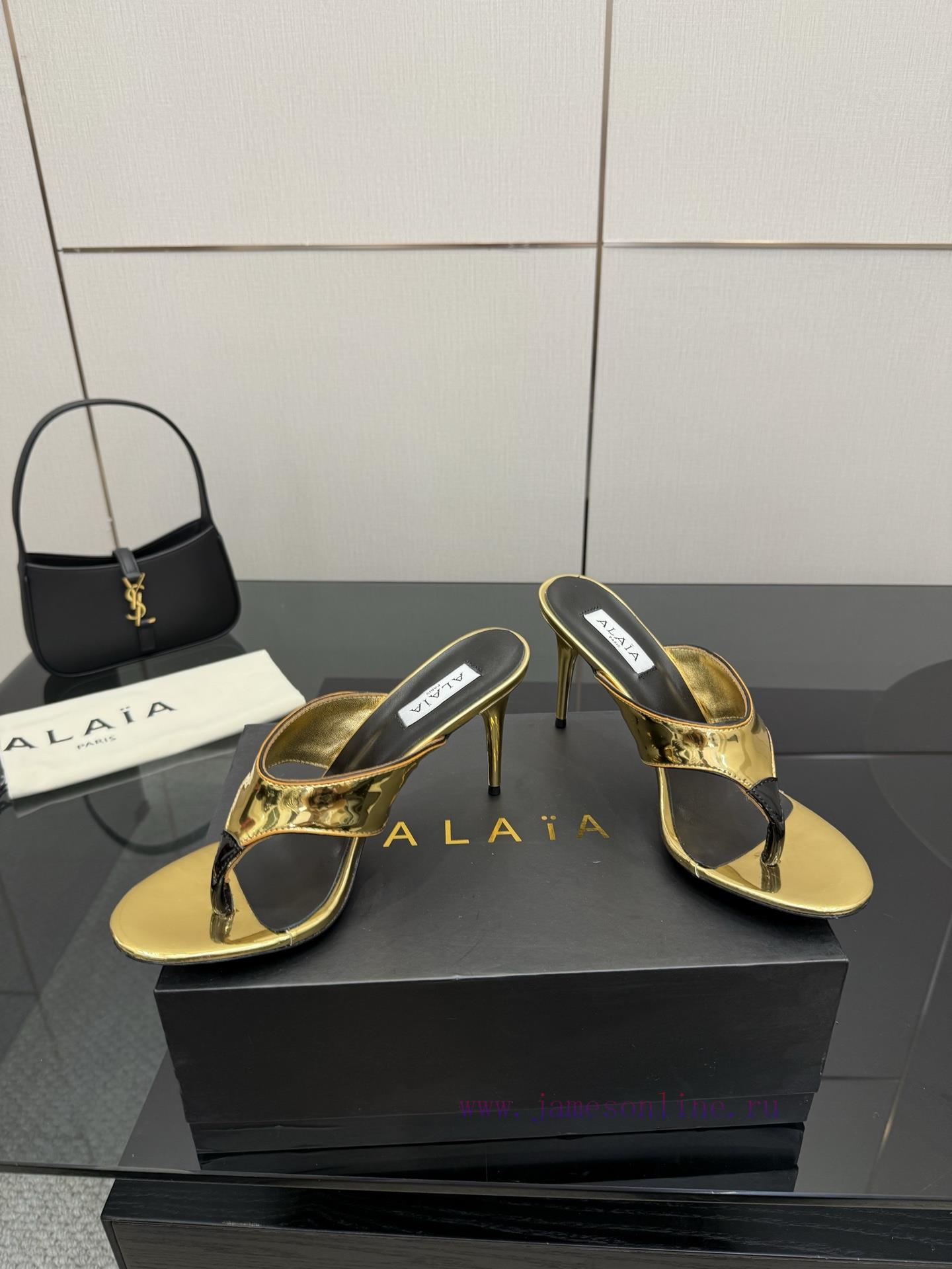 ALA ࠖ A Triangle Flat Slippers | HIGH LOVE | | | ALA ࠖ A | HIGH LOVEEvery Person In A Big Onlin qb9zp6eb - Image 4
