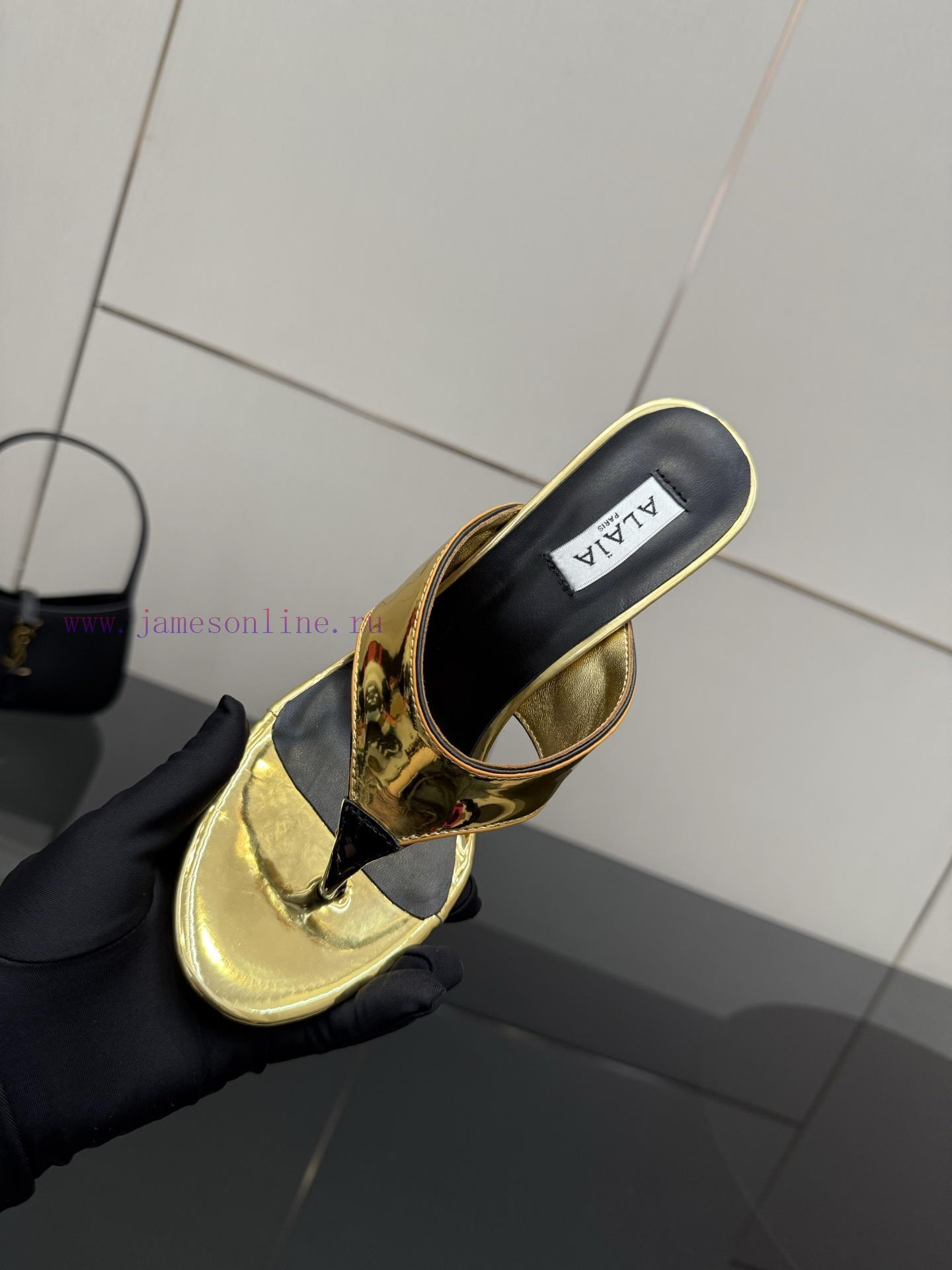 ALA ࠖ A Triangle Flat Slippers | HIGH LOVE | | | ALA ࠖ A | HIGH LOVEEvery Person In A Big Onlin qb9zp6eb - Image 9