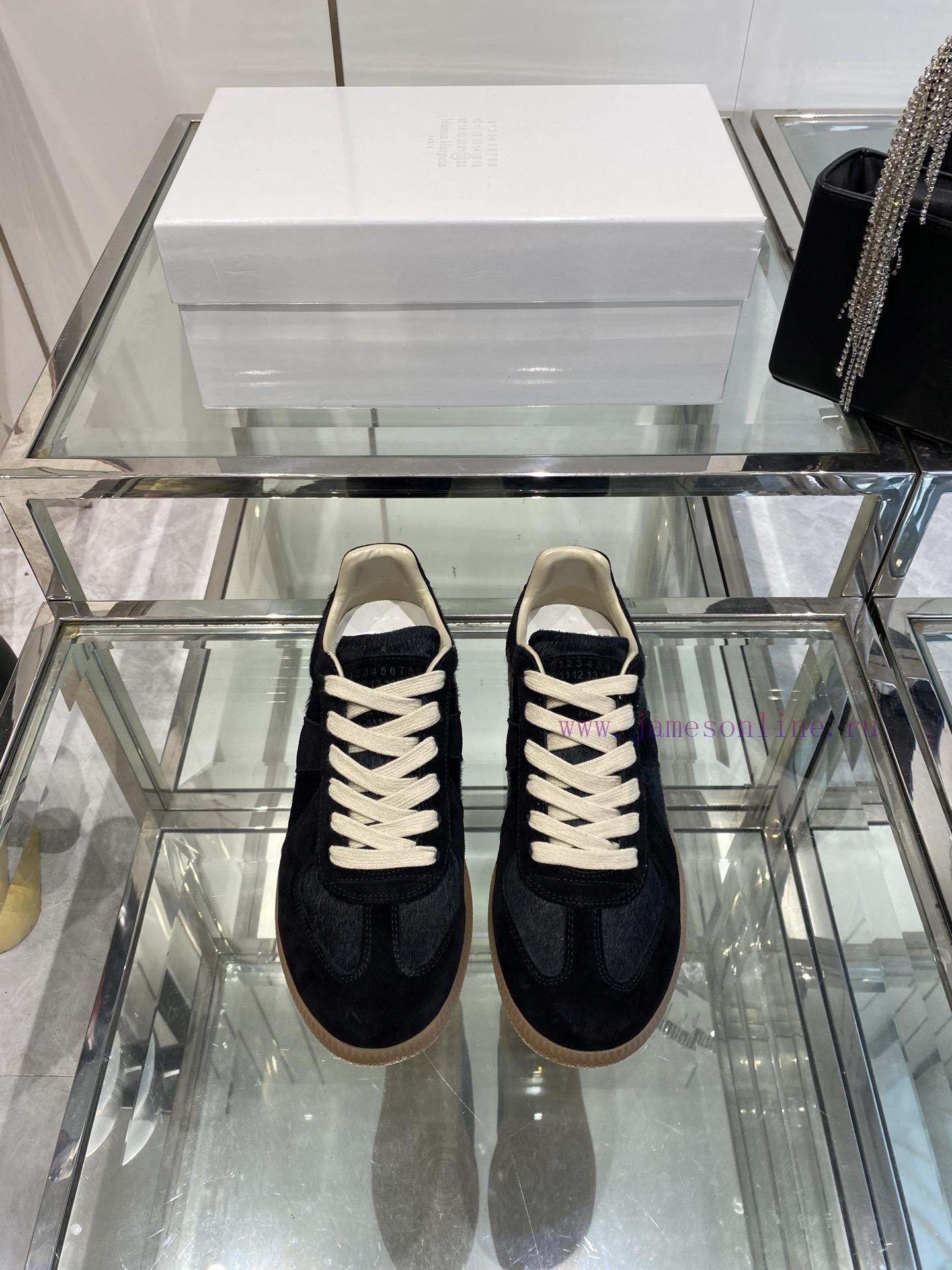 Maison Margiela Mm6 25ss New Color Margiela Couple's Classic German Training ShoesMagira's Most lq627sga - Image 2