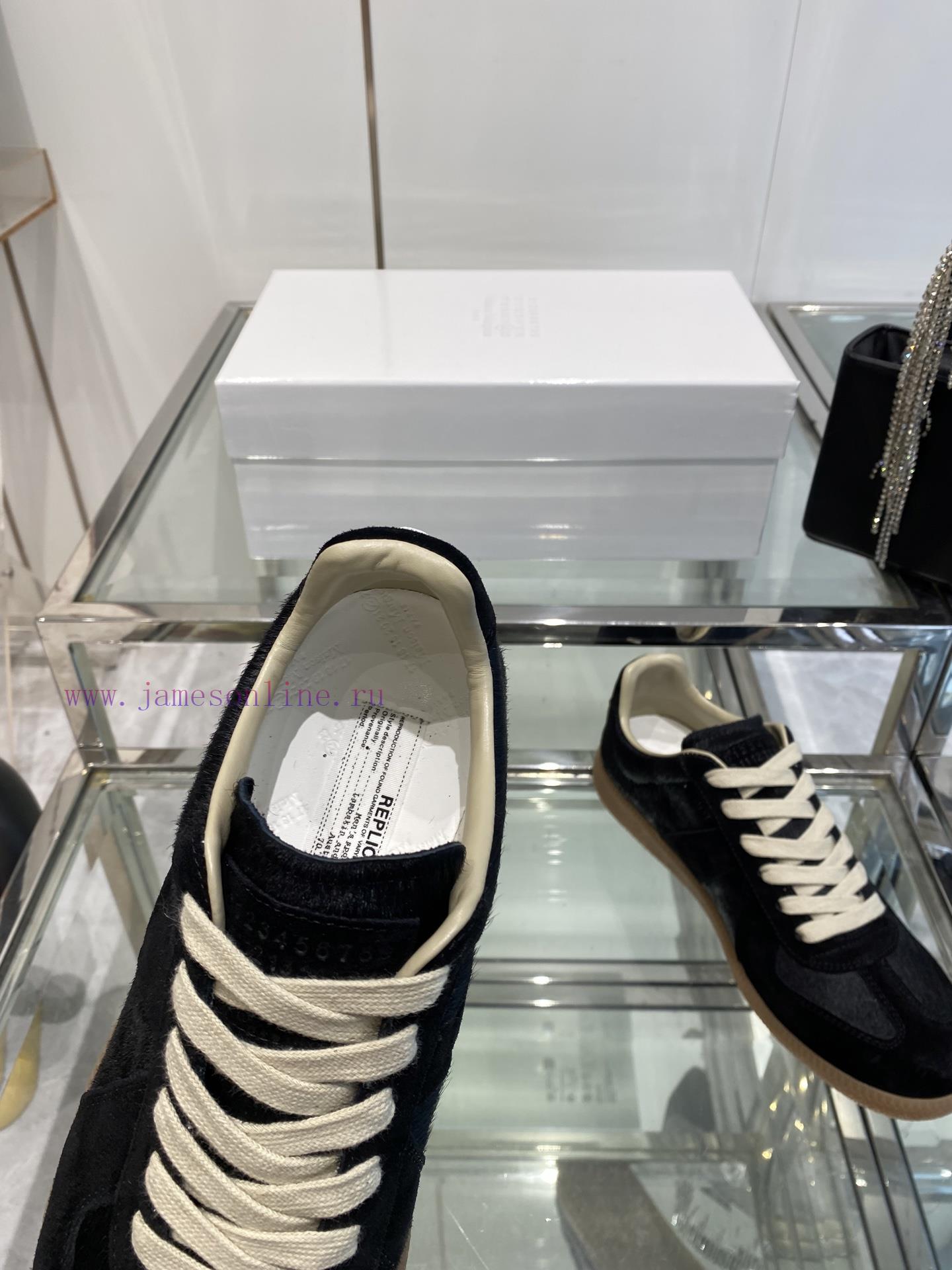 Maison Margiela Mm6 25ss New Color Margiela Couple's Classic German Training ShoesMagira's Most lq627sga - Image 5