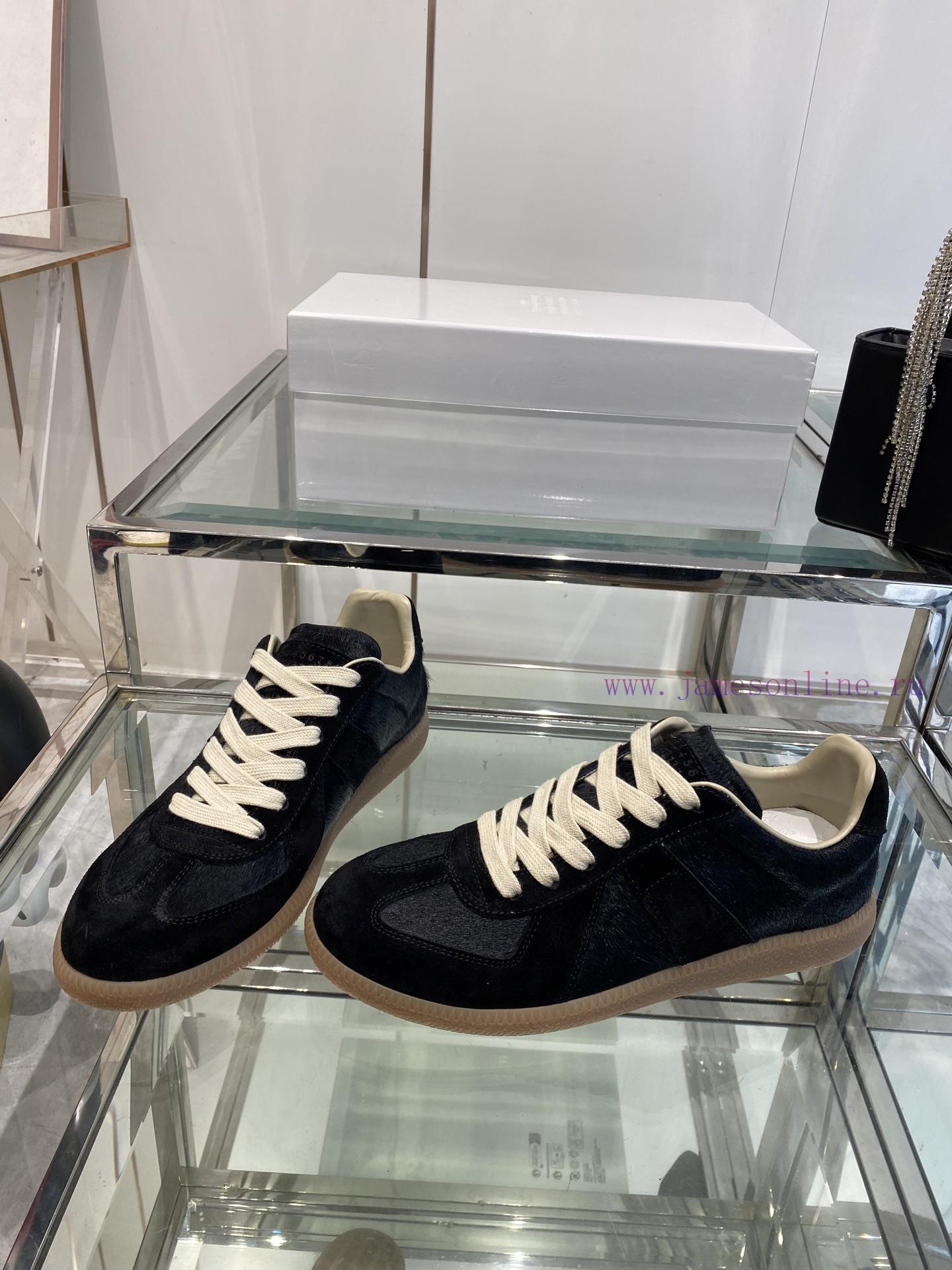 Maison Margiela Mm6 25ss New Color Margiela Couple's Classic German Training ShoesMagira's Most lq627sga - Image 9