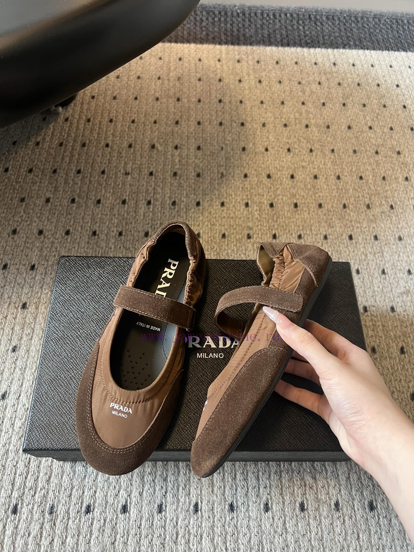 Top QualityPrada's New Women's Suede Patchwork Mary Jane ShoesPrada Adheres To The Design Philo 4i9oyuow - Image 5