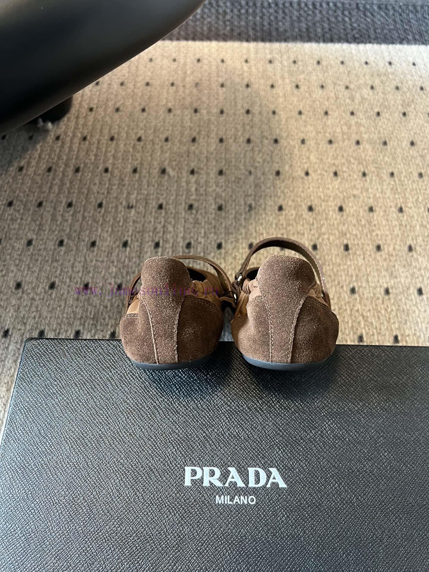 Top QualityPrada's New Women's Suede Patchwork Mary Jane ShoesPrada Adheres To The Design Philo 4i9oyuow - Image 10